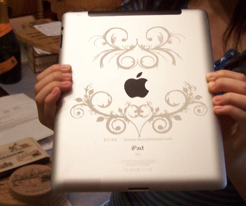 Engraving on Apple iPad